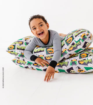 Miraculous™ Chibi Zipper Pillowcase Set: Cat Noir