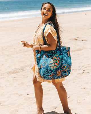 Reef Turtle Printed Beach Tote – Sand Cloud Organic Cotton Large Beach & Travel Bag