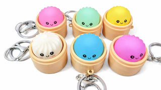 Light-Up Dumpling Keychain – LED Kawaii Squishy Fidget Toy for Sensory Play, Stress Relief & Backpack Accessories