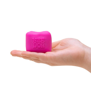 NeeDoh Color Change Cube – Color-Changing Sensory Squish Fidget Toy