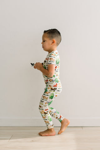 Short Sleeve Pajama Set in Natural Grazing Cows