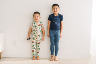 Short Sleeve Pajama Set in Natural Grazing Cows