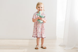 Short Sleeve Swing Dress in Shrinking Violet Balloon Dogs