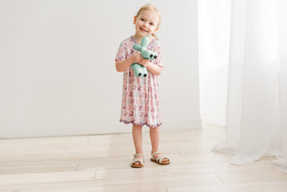 Short Sleeve Swing Dress in Shrinking Violet Balloon Dogs