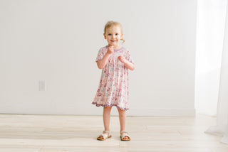 Short Sleeve Swing Dress in Shrinking Violet Balloon Dogs