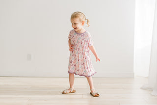 Short Sleeve Swing Dress in Shrinking Violet Balloon Dogs