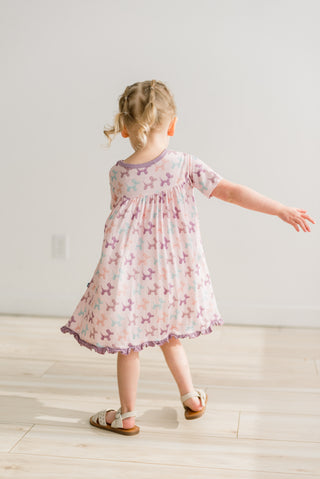 Short Sleeve Swing Dress in Shrinking Violet Balloon Dogs