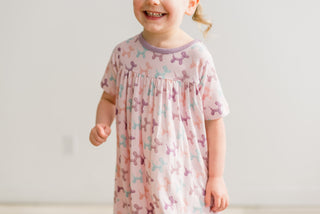 Short Sleeve Swing Dress in Shrinking Violet Balloon Dogs