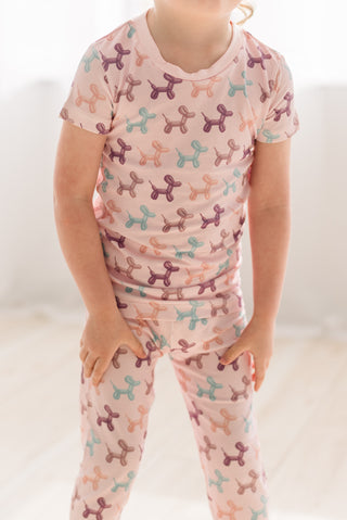 Short Sleeve Pajama Set in Shrinking Violet Balloon Dogs