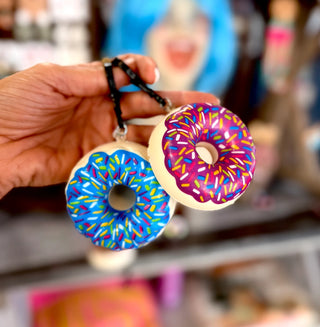Donut Squishy Keychain Fidget Toy – Soft Sensory Stress Relief Clip for Kids | Cute Sprinkle Donut Bag Charm for Anxiety, Focus & On-the-Go Calm