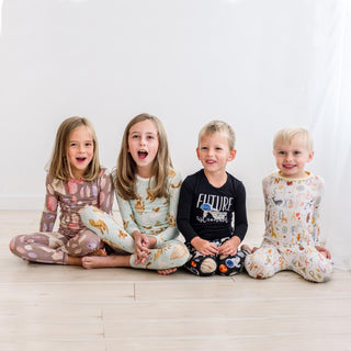 Long Sleeve Pajama Set in Animal Alphabet