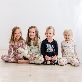 Long Sleeve Pajama Set in Animal Alphabet