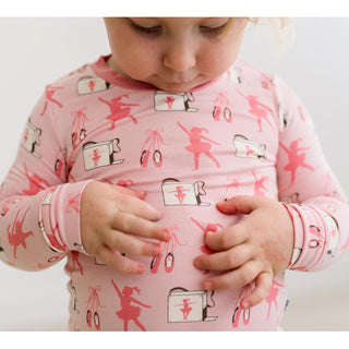 Long Sleeve Pajama Set in Baby Rose Ballet Dancers