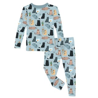 Long Sleeve Pajama Set in Spring Sky House Cats