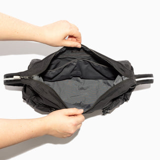 Jet Motion Carryall Tote