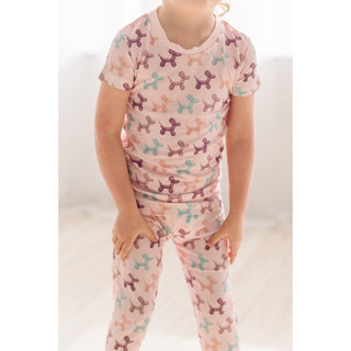 Short Sleeve Pajama Set in Shrinking Violet Balloon Dogs
