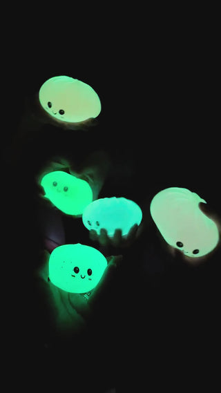 Glow in the Dark Dumpling Squishy – Light Up Sensory Fidget Toy for Stress Relief, Focus & Sensory Play